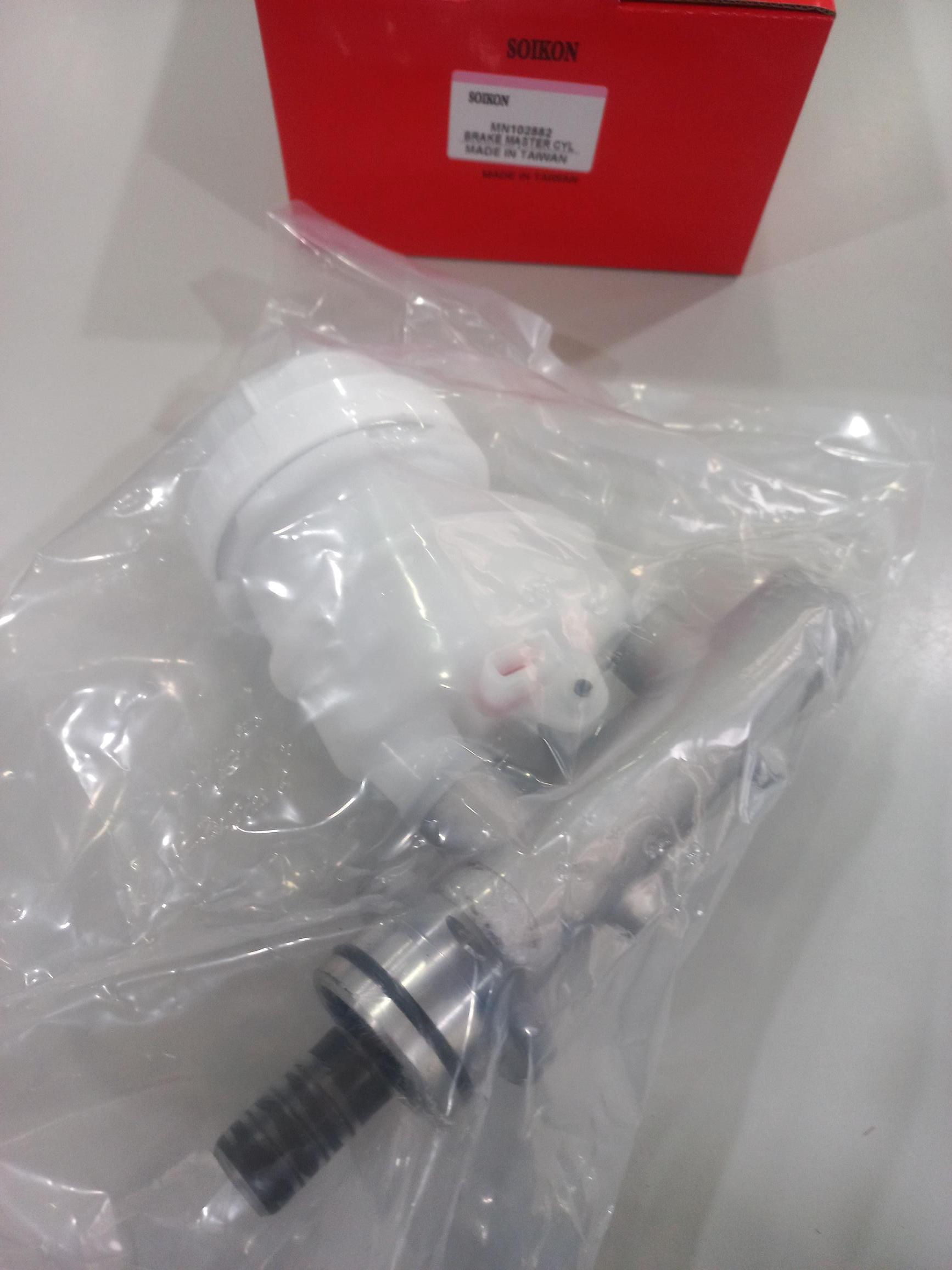 煞車總泵 BRAKE MASTER CYLINDER For MITSUBISHI-OE:MN102882