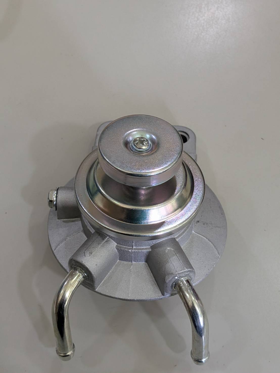 DIESEL FUEL FILTER BODY ASSEMBLY (OEM MB129677)-MB129677 DIESEL FUEL FILTER BODY ASSEMBLY (OEM MB129677)-MB129677